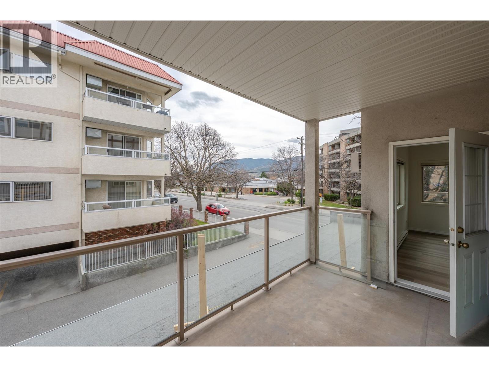 196 WADE Avenue Unit# 208, Penticton