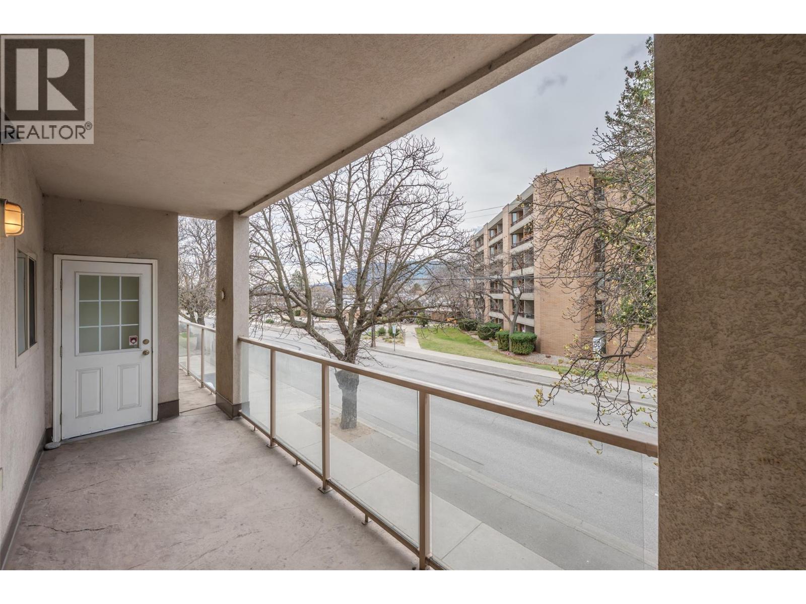 196 WADE Avenue Unit# 208, Penticton