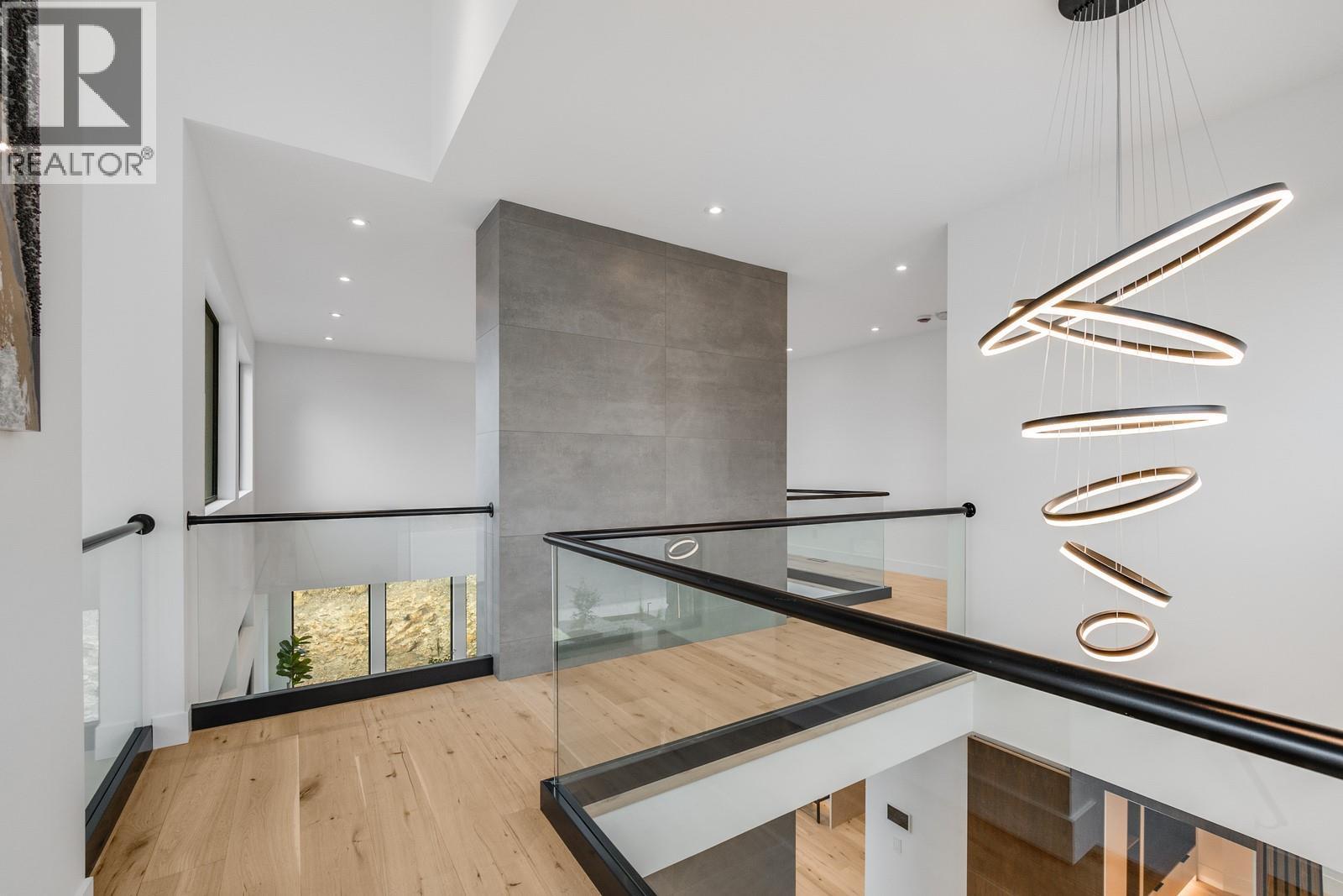 1122 Pearcy Court, Kelowna