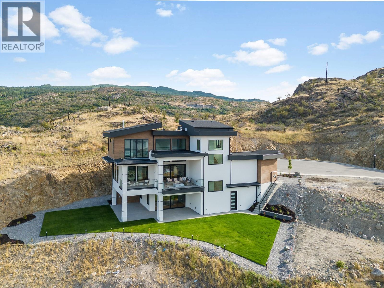 1122 Pearcy Court, Kelowna