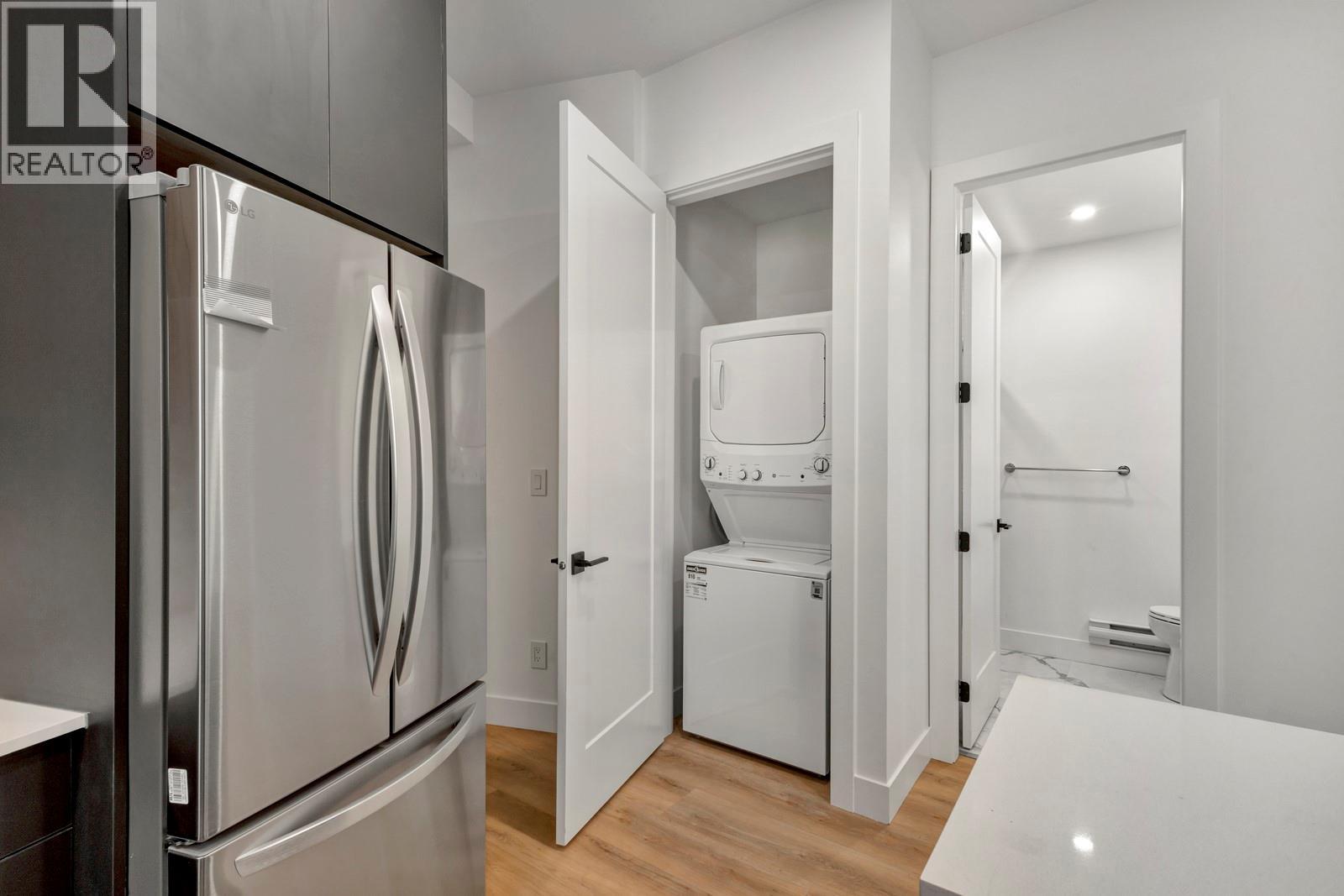 1122 Pearcy Court, Kelowna