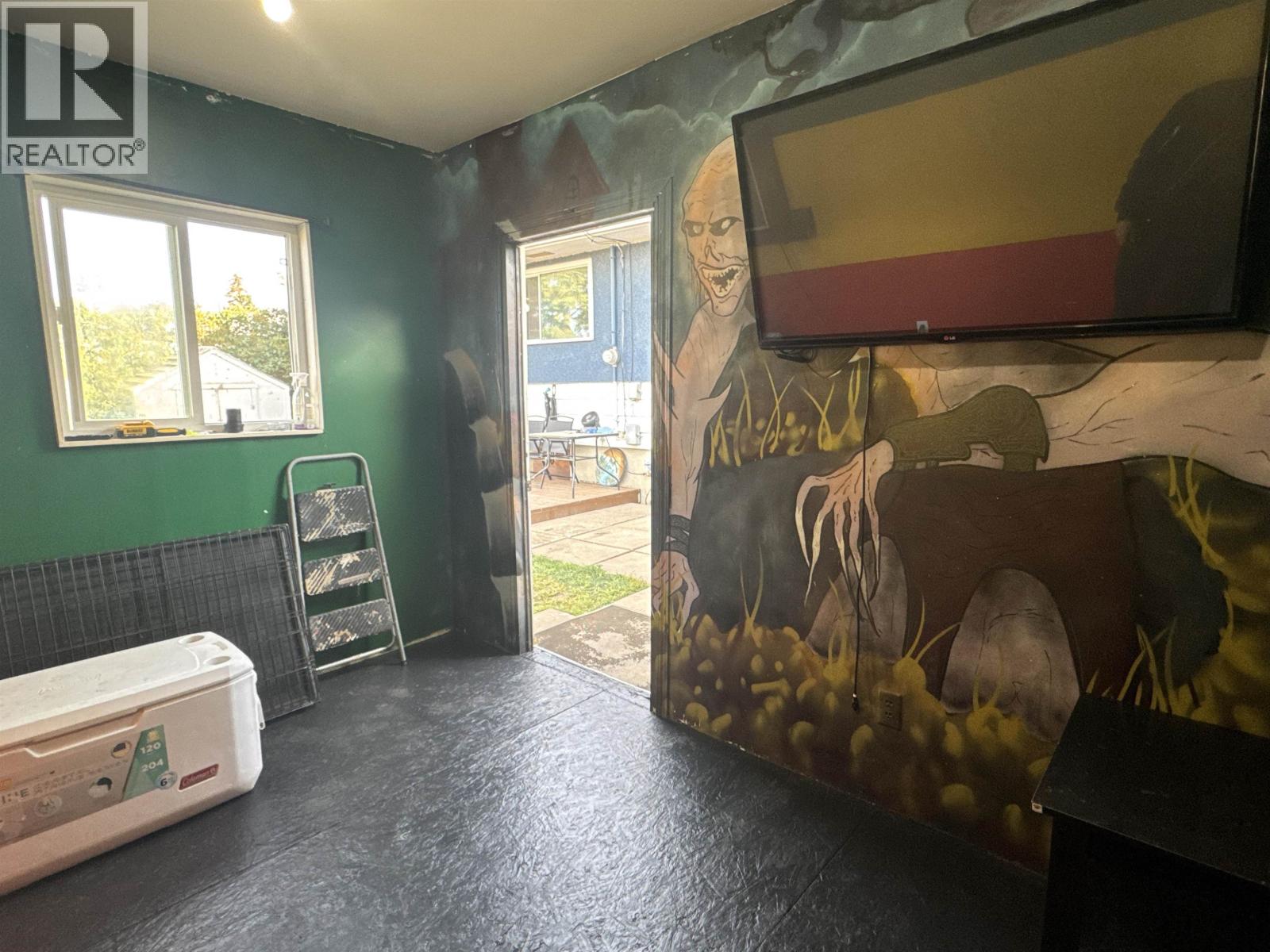 9808 112 AVENUE - 13