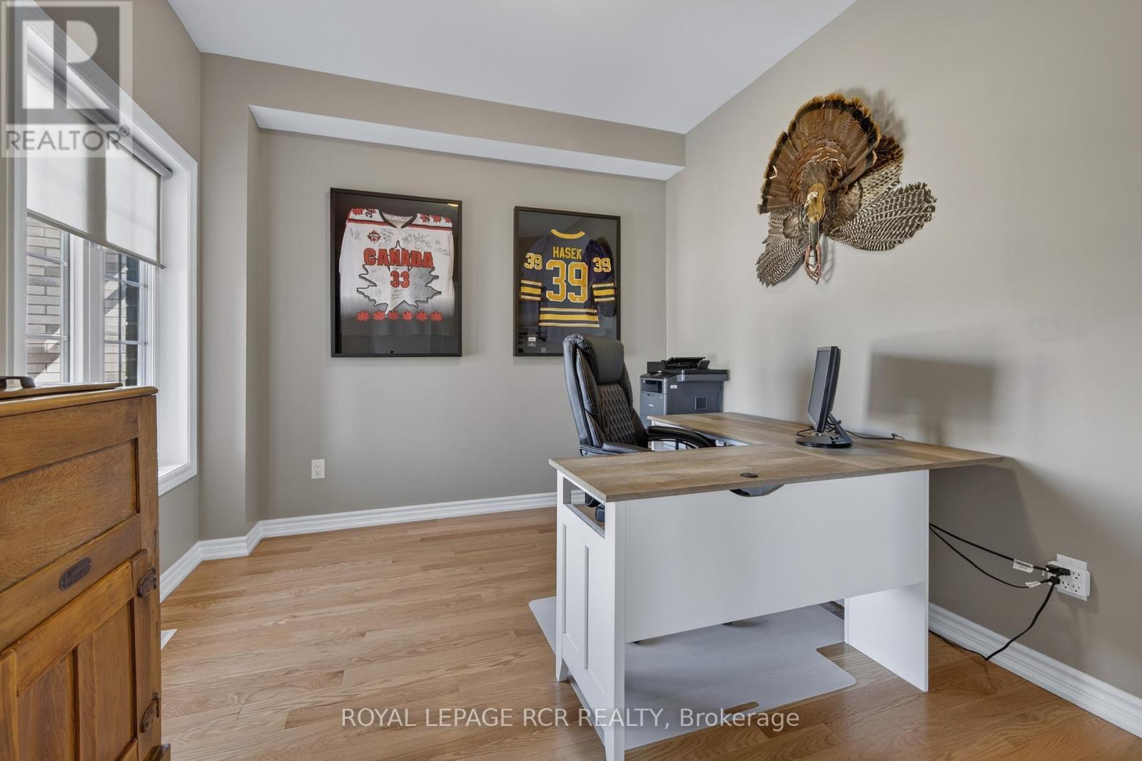 375 RUSSELL STREET - 10
