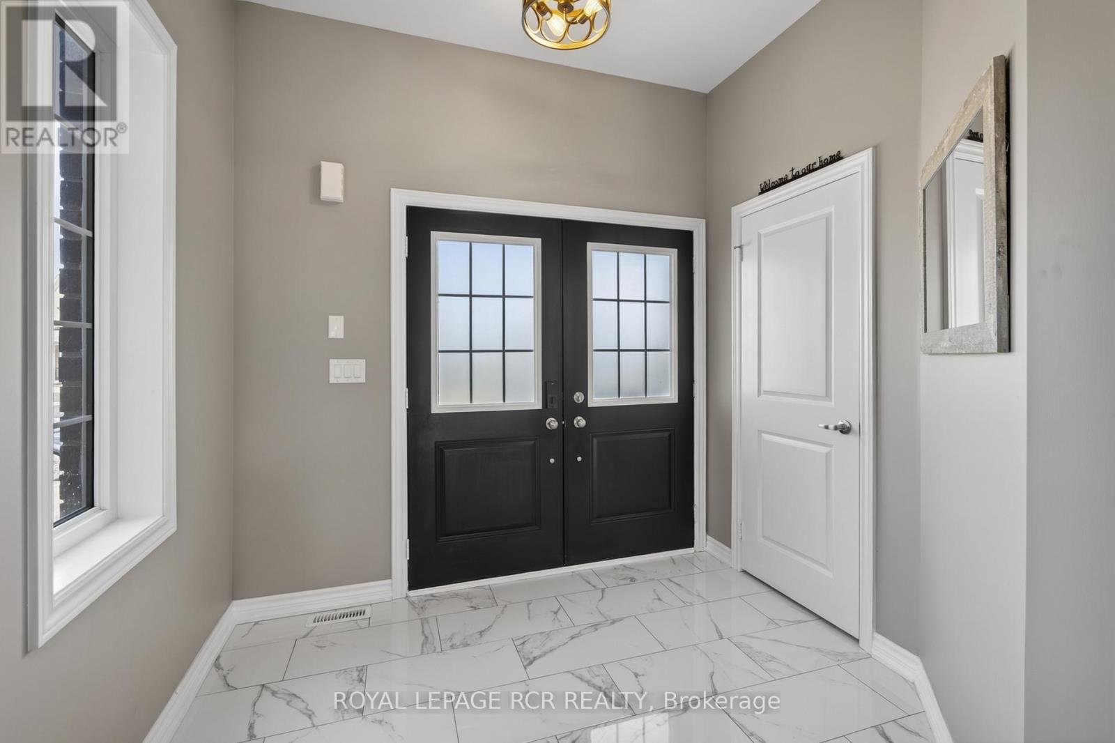 375 RUSSELL STREET - 2