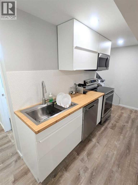 
          2103 Milne Drive Northeast
            <br/>
            <span>Calgary</span>
            , 
            <span>AB</span>
             <span>T2E6B7</span>
         - Photo 10