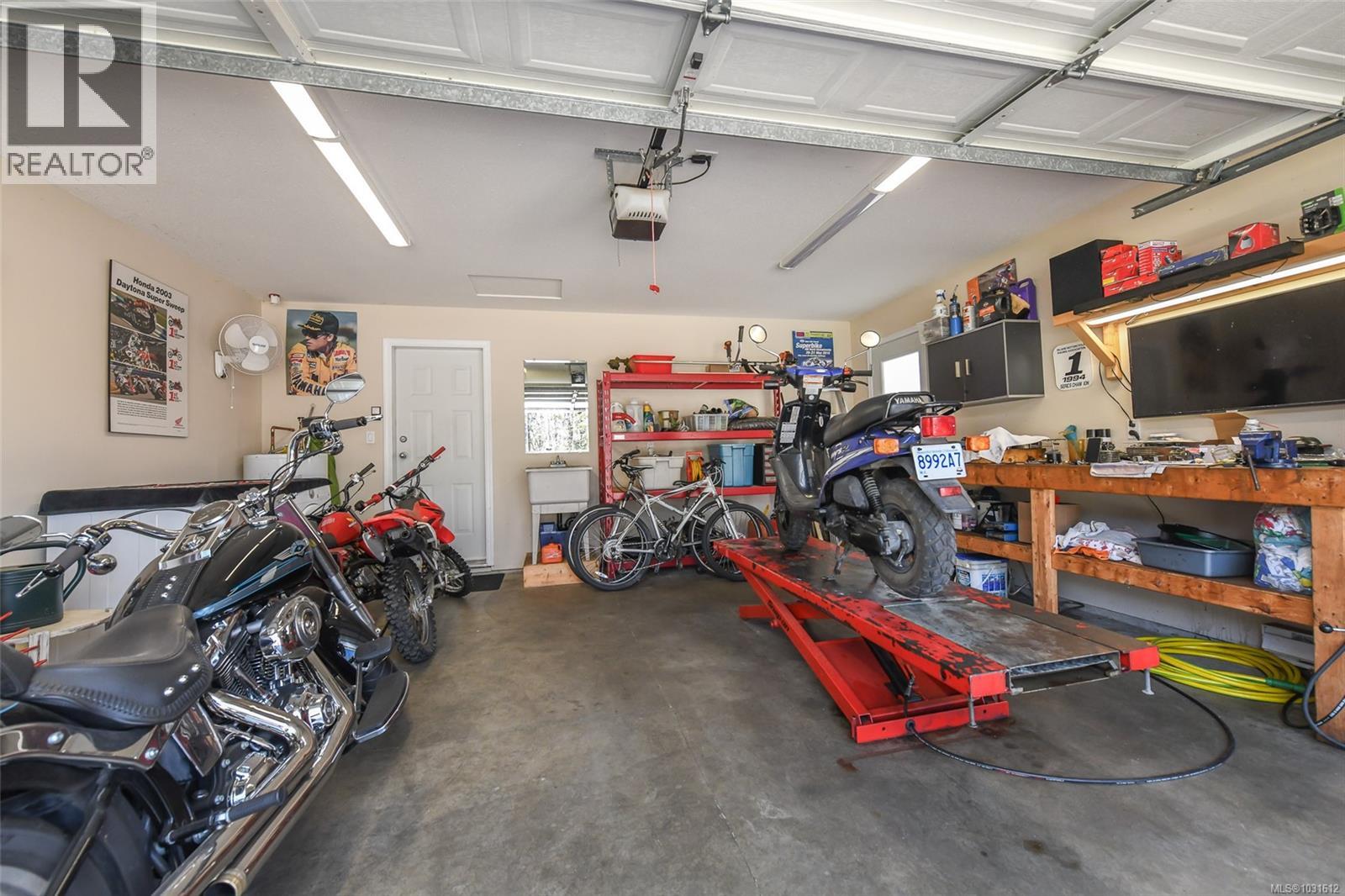 831 Aspen Rd - 24