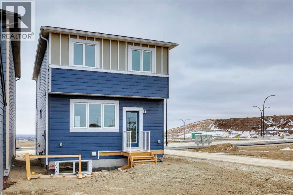 15477 45 Street SW - 45