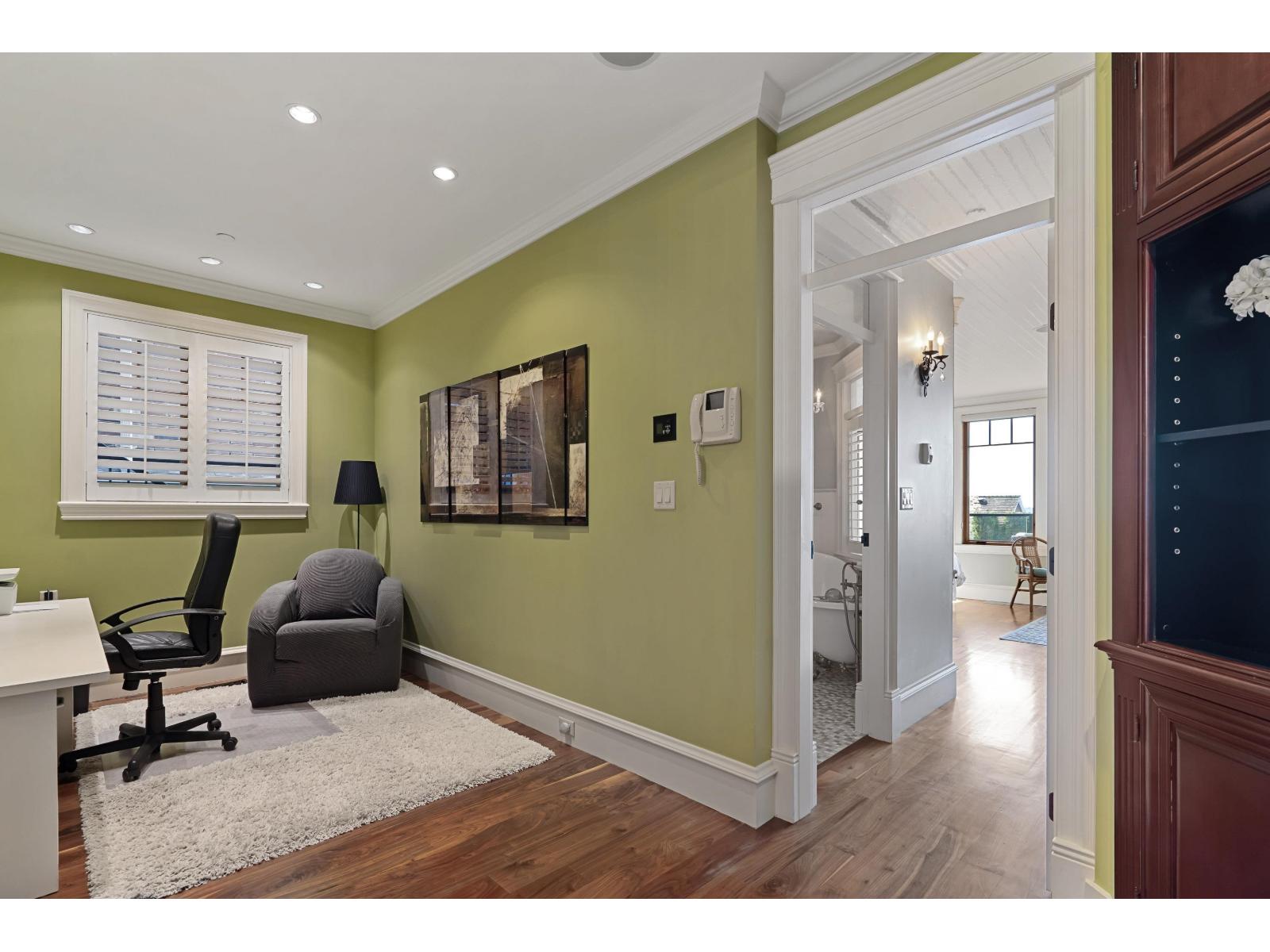 15188 COLUMBIA AVENUE, White Rock