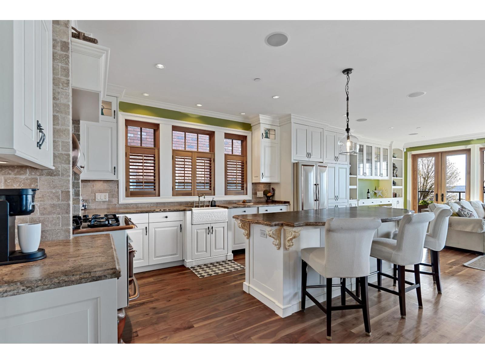 15188 COLUMBIA AVENUE, White Rock