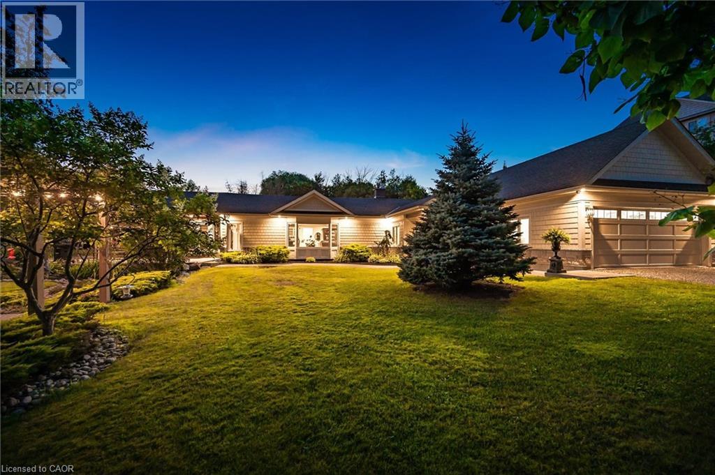 882 FAIRWAY Road, Kitchener, Ontario N2A0C2 - Photo 2