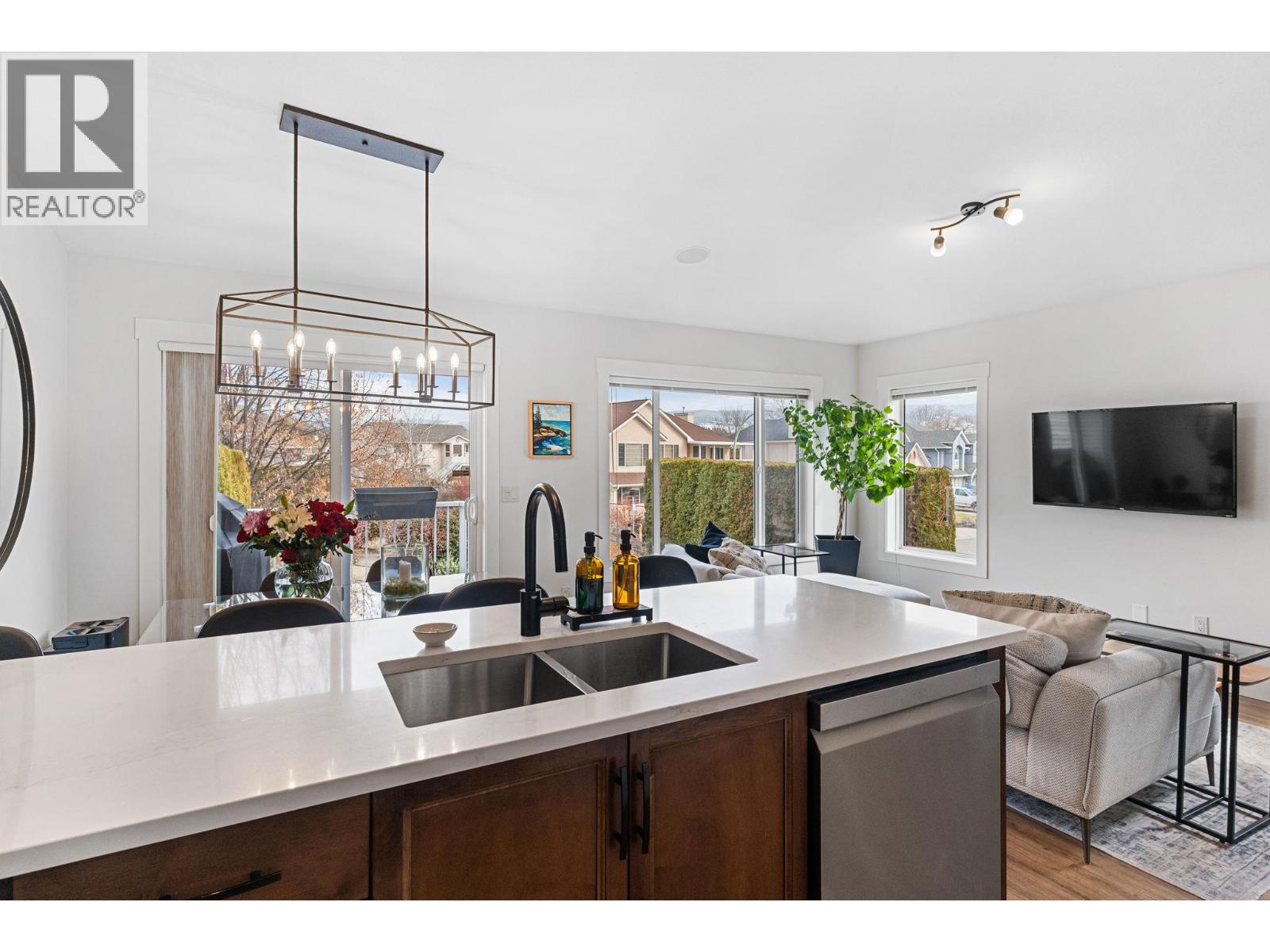 #9 225 Glen Park Drive - 12