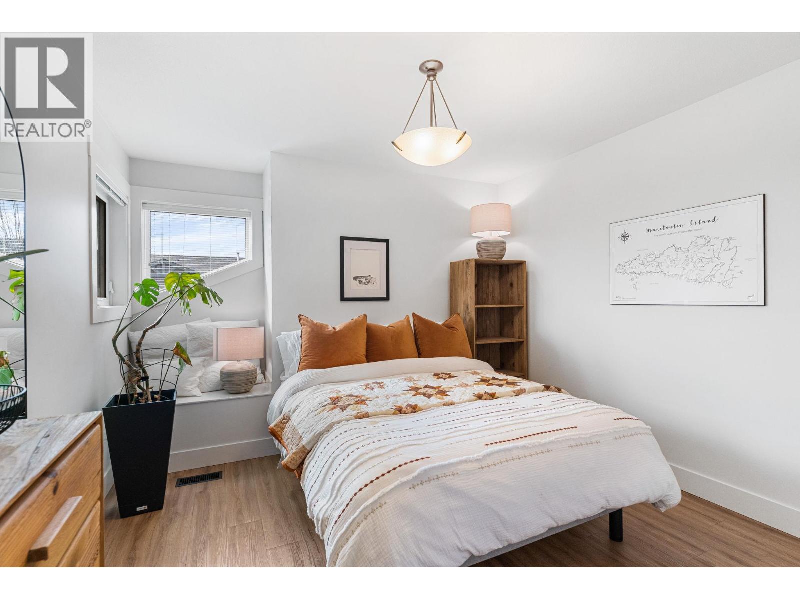 #9 225 GLEN PARK DRIVE - 13