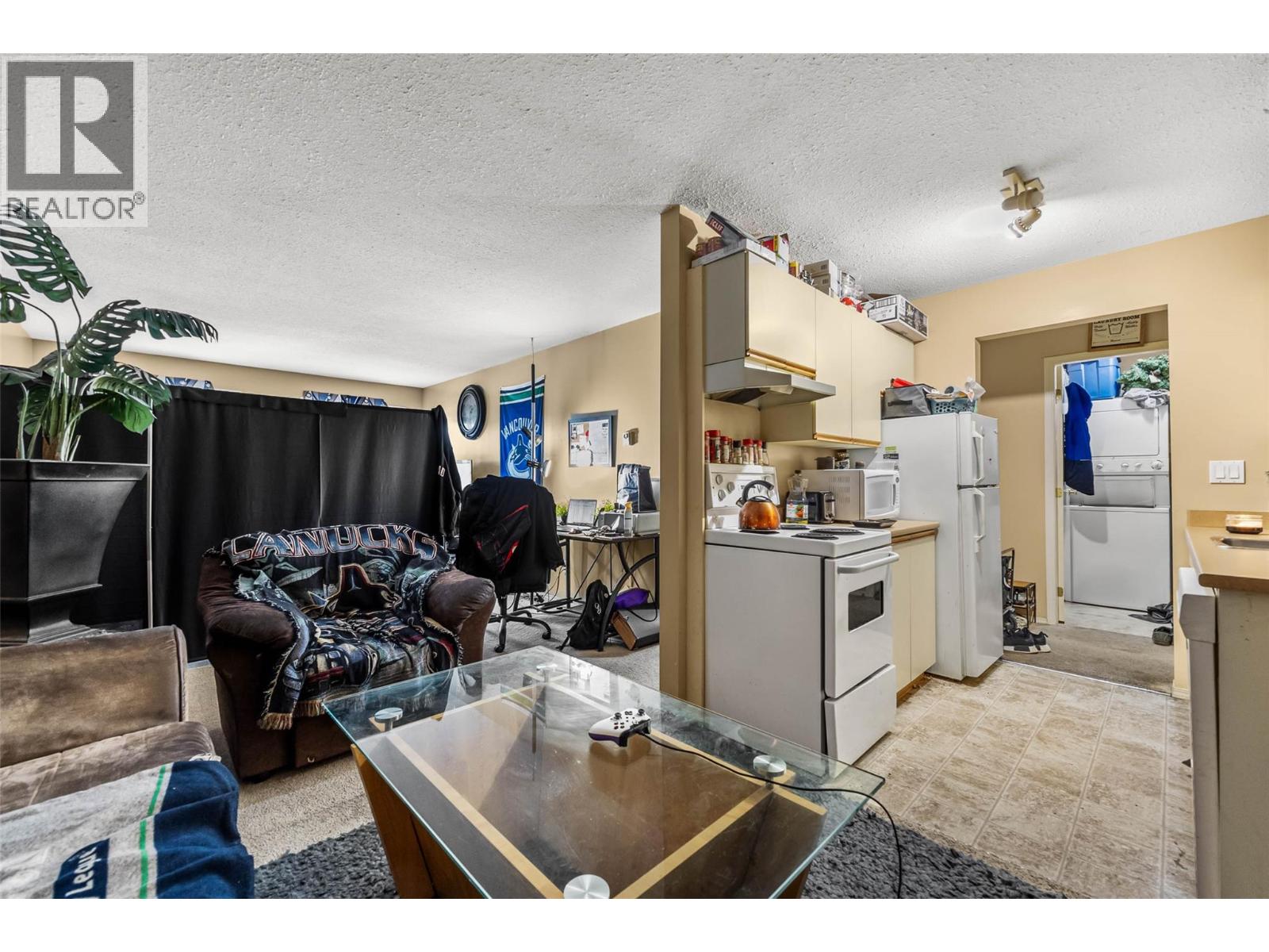 #209 1760 Brunner Avenue - 4