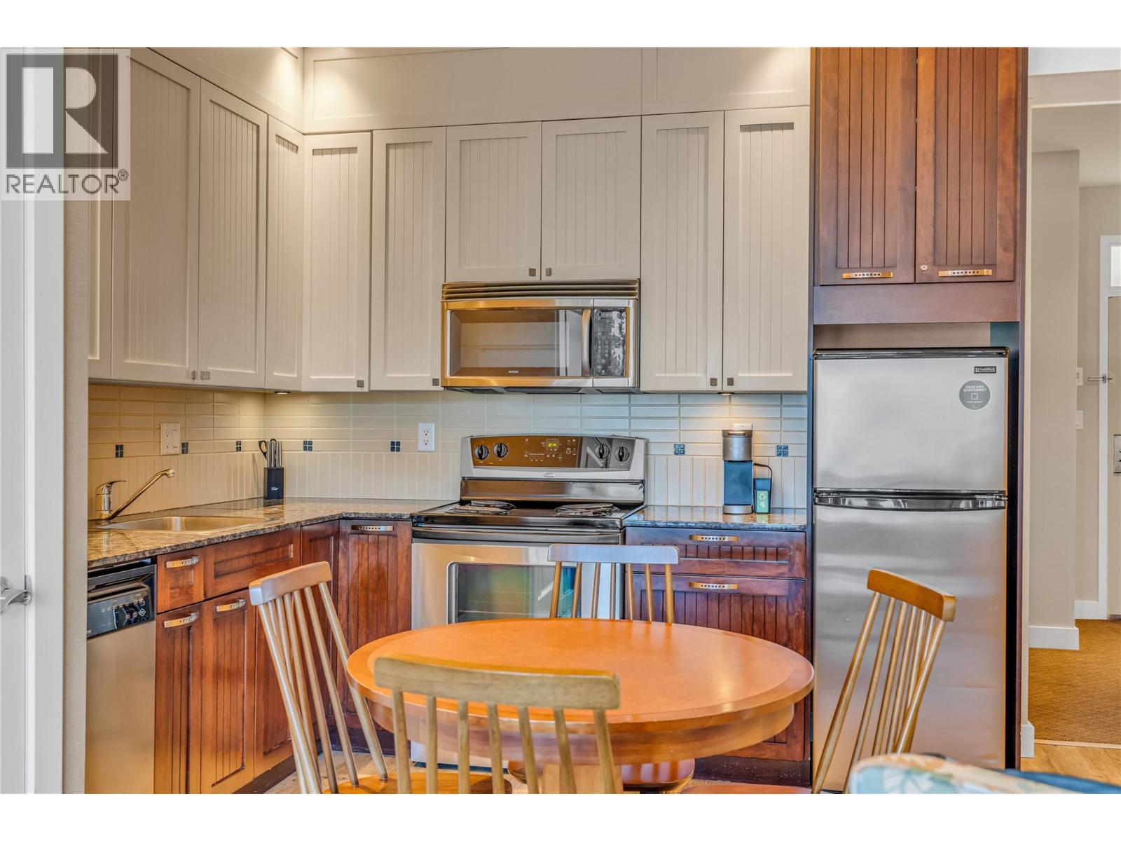#370 13011 Lakeshore Drive S - 21