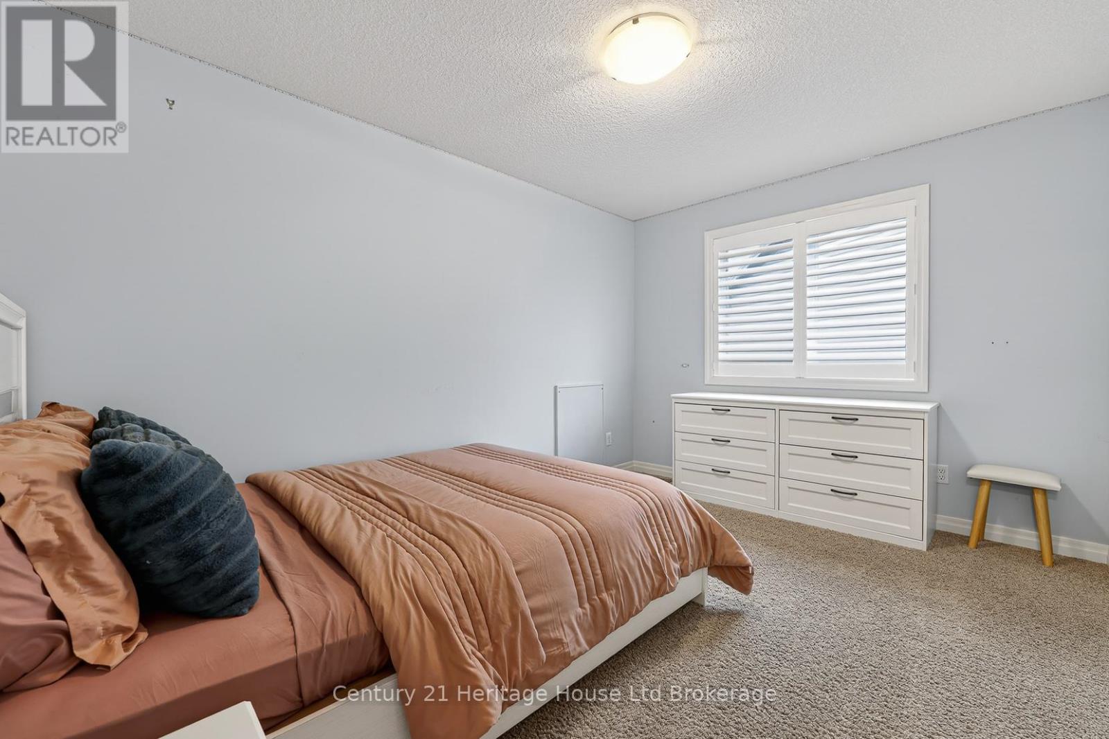 54 WESTVIEW COURT — photo 23