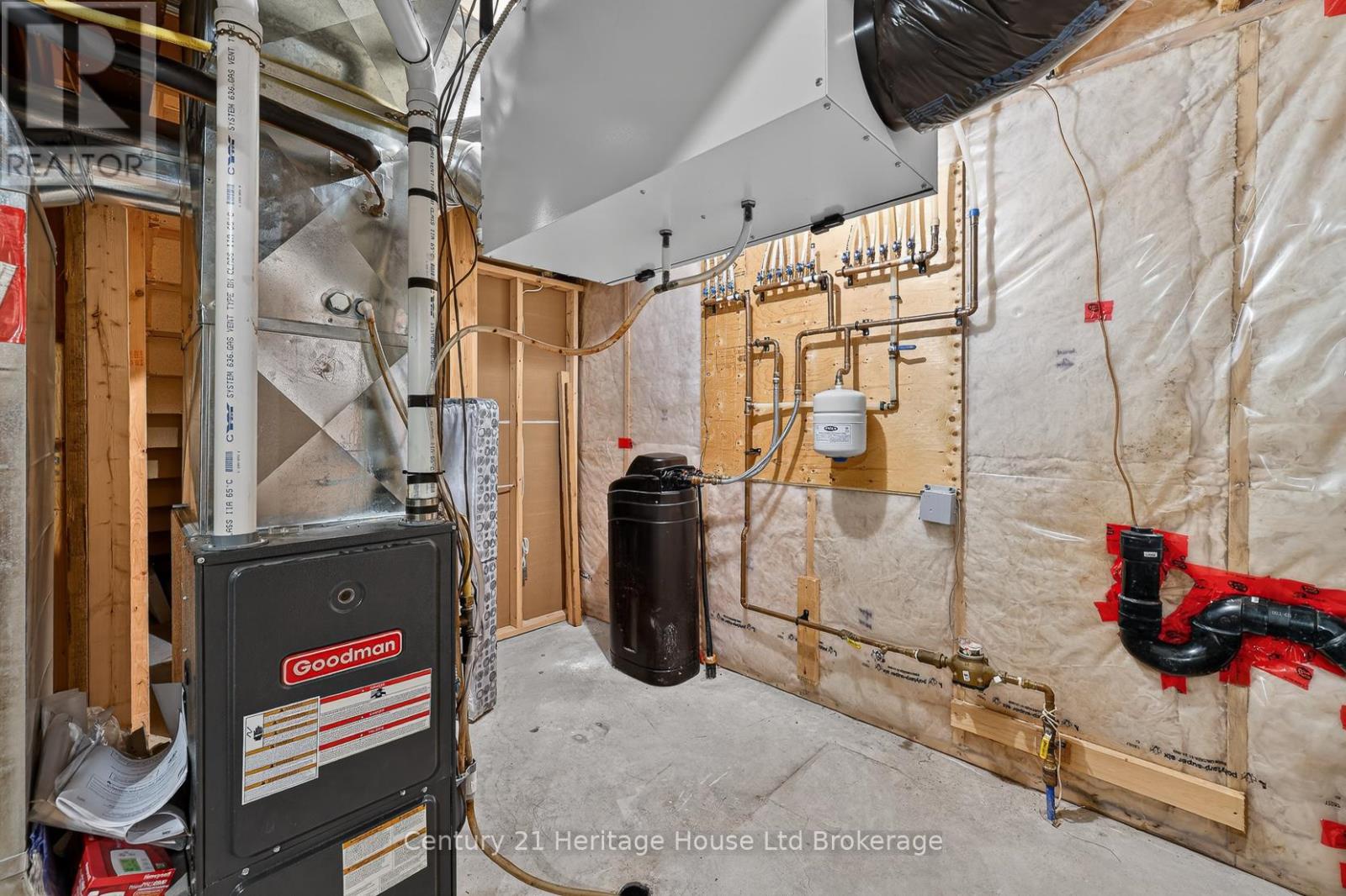 54 WESTVIEW COURT — photo 33