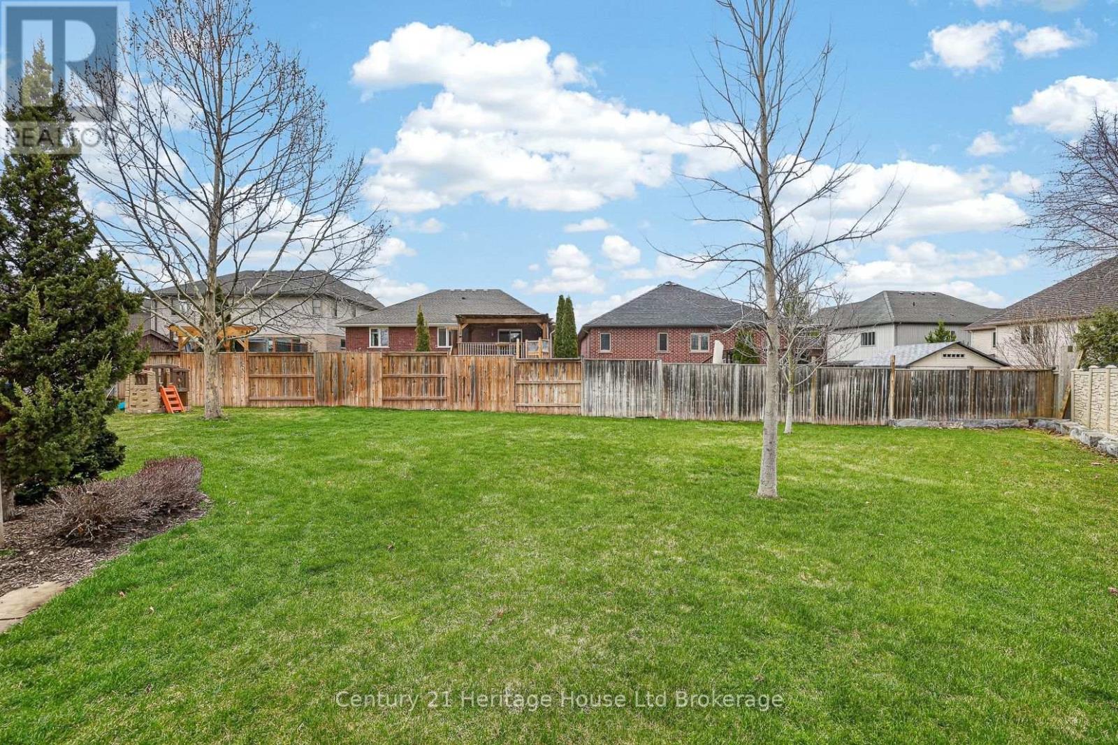 54 WESTVIEW COURT — photo 41