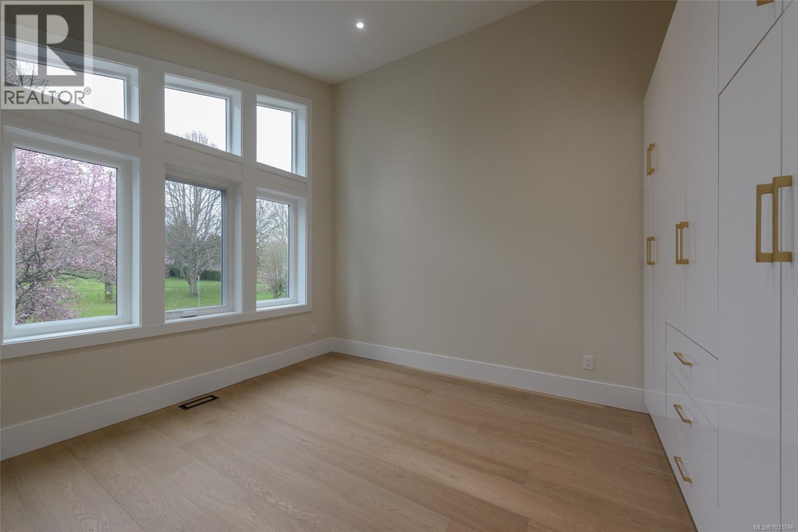 1246 Reynolds Rd, Saanich