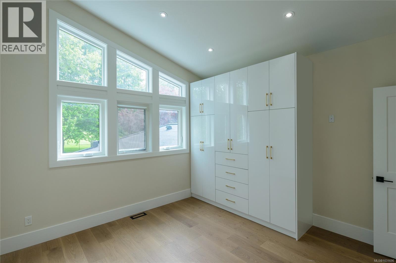 1246 Reynolds Rd, Saanich