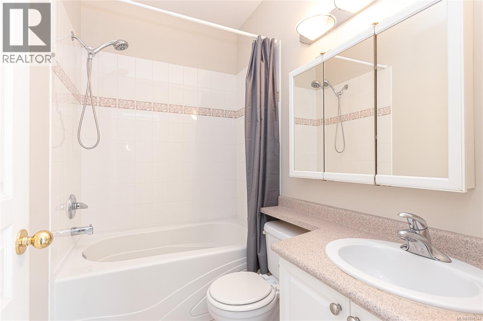 1 225 Vancouver Street, Victoria