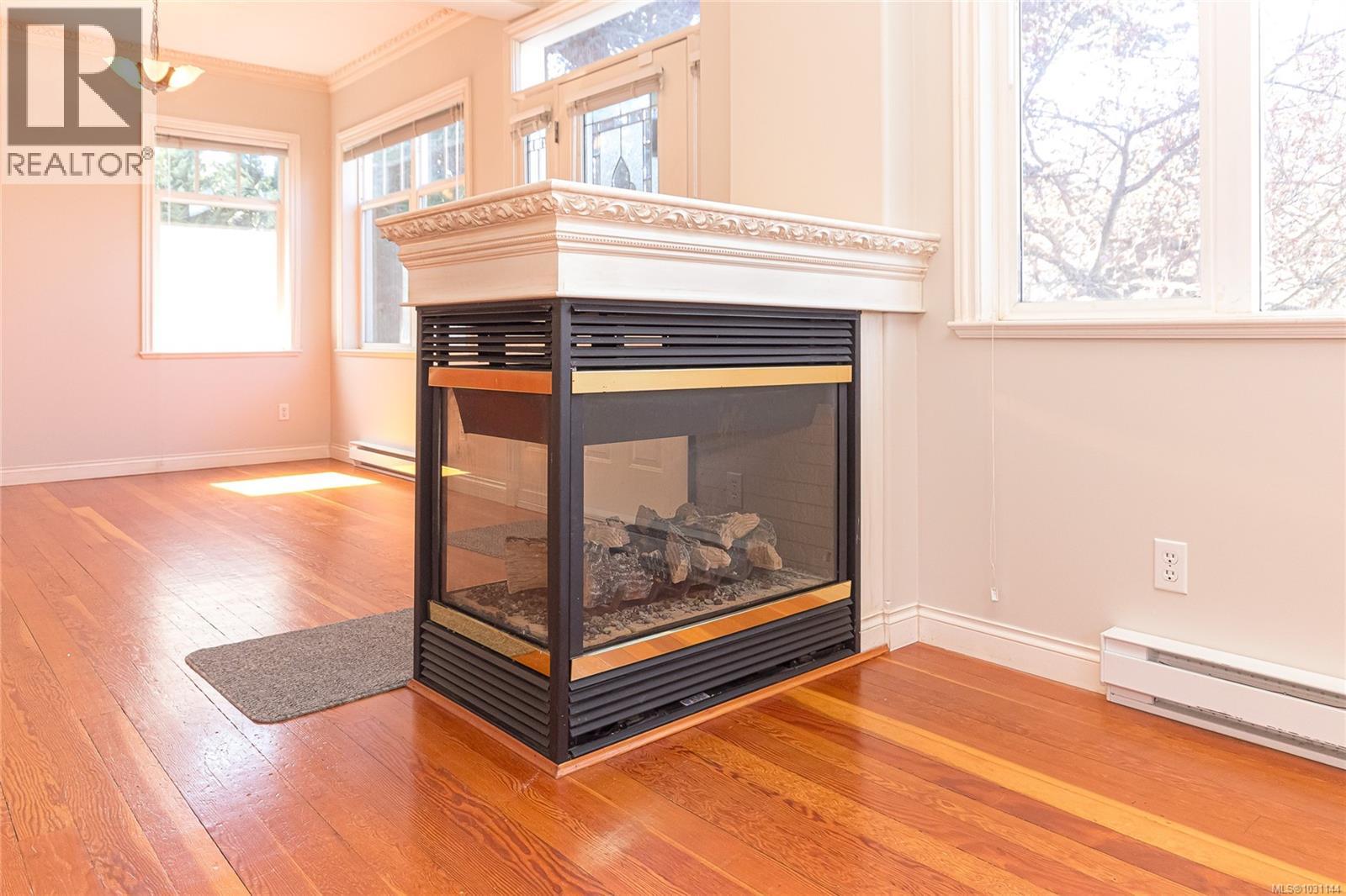 1 225 Vancouver Street, Victoria