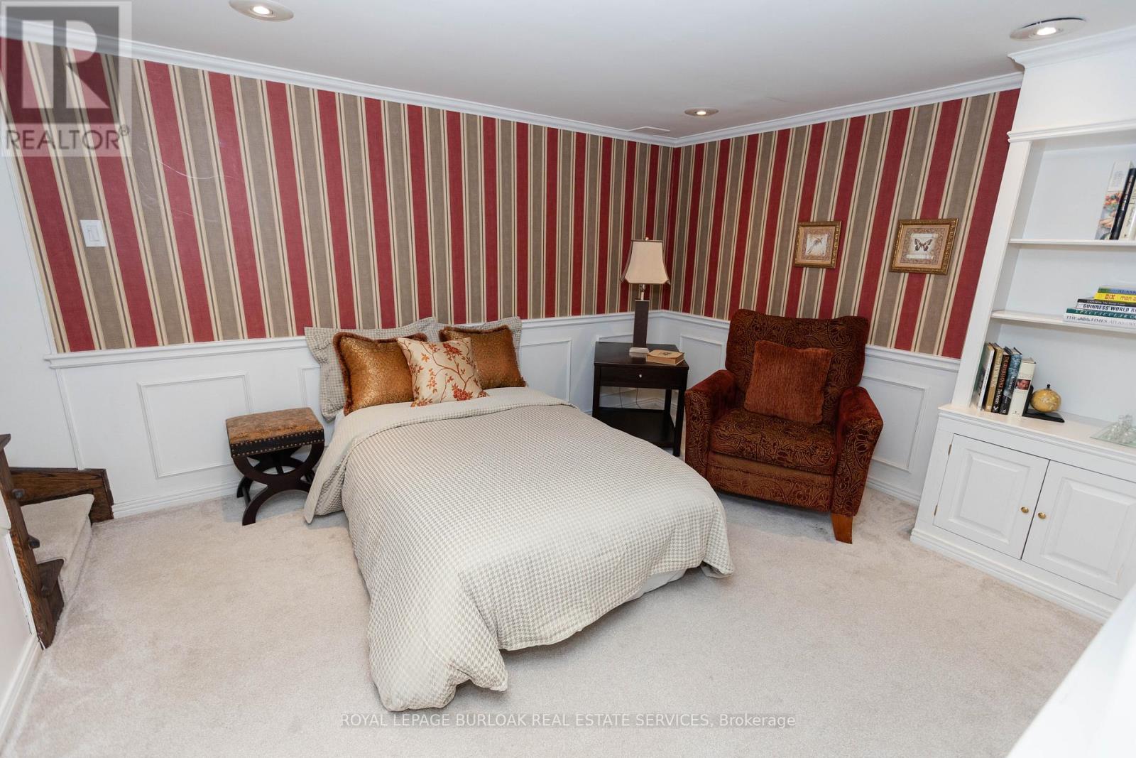 479 BLATHWAYTE LANE - 26