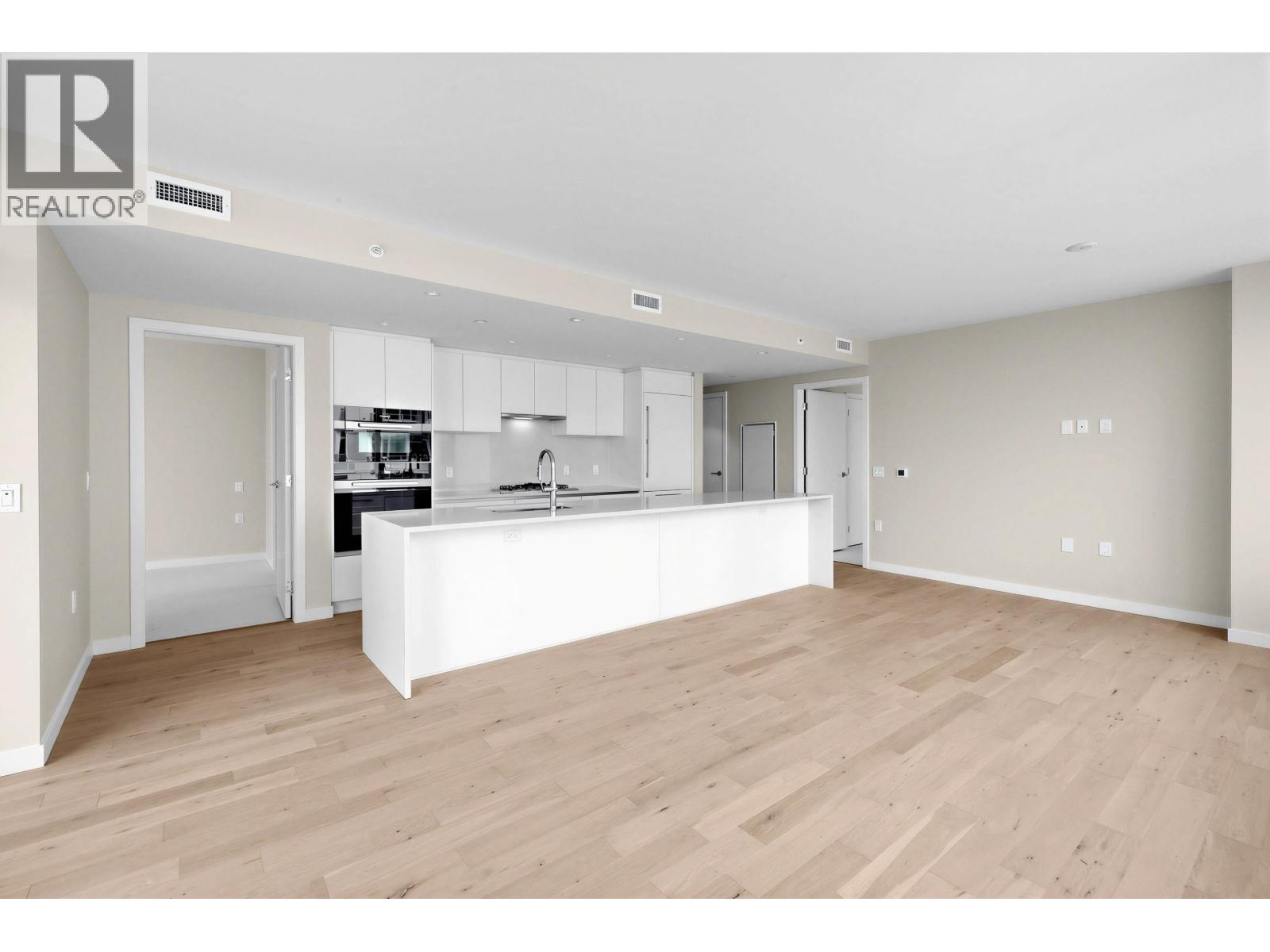 803 485 W 42ND AVENUE