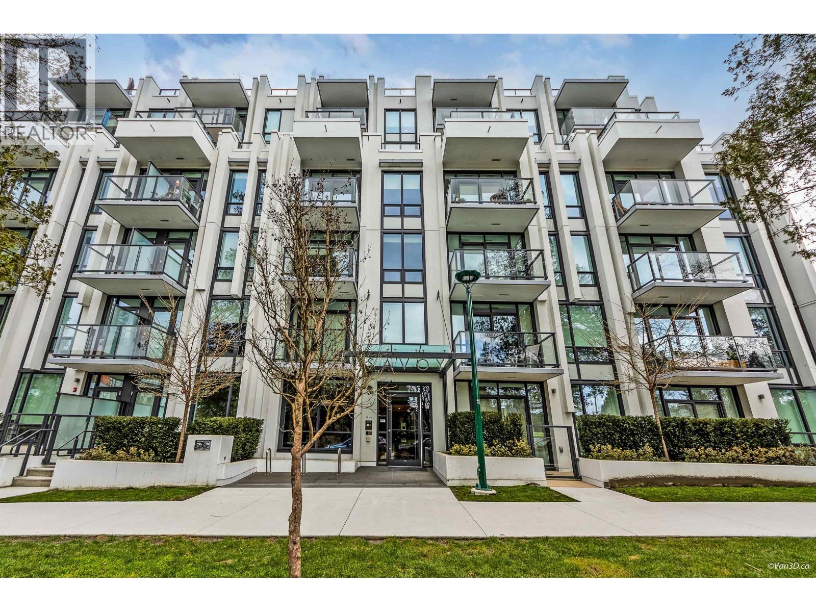 102 4240 CAMBIE STREET