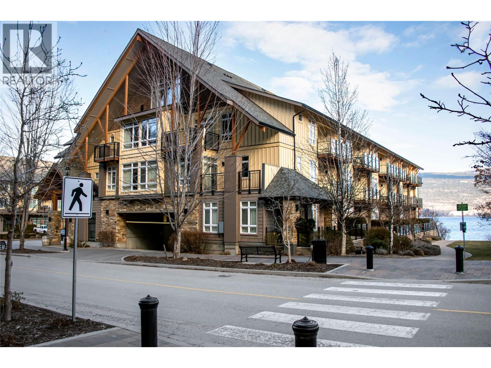 #410/411 12811 Lakeshore Drive S - 2