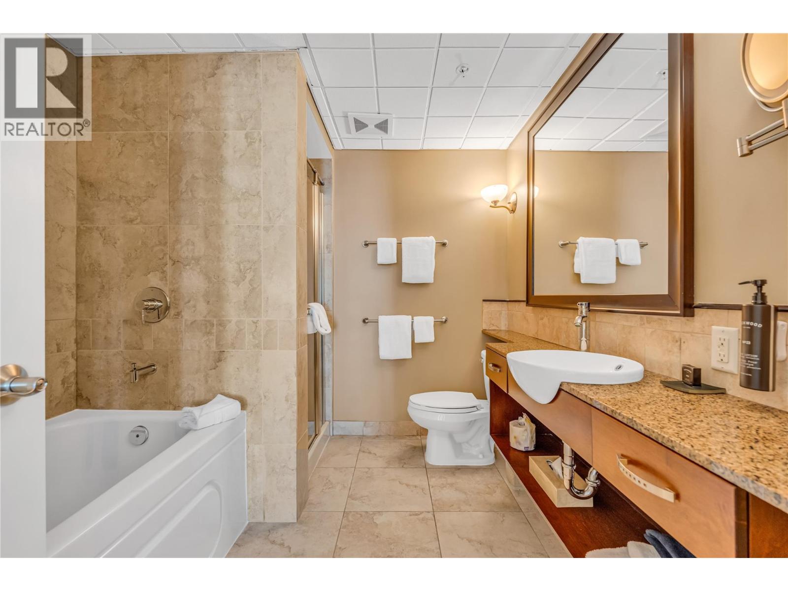 #410/411 12811 LAKESHORE DRIVE S - 20