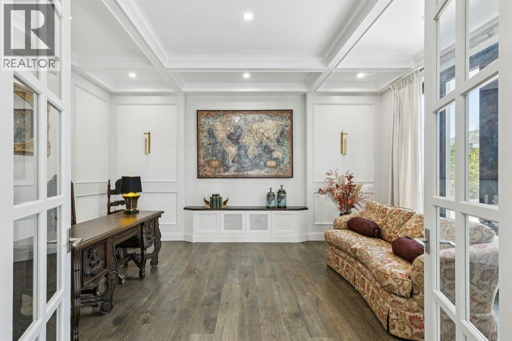 Single Family House for Sale in  Toronto Crescent NW St Andrews Heights Calgary 