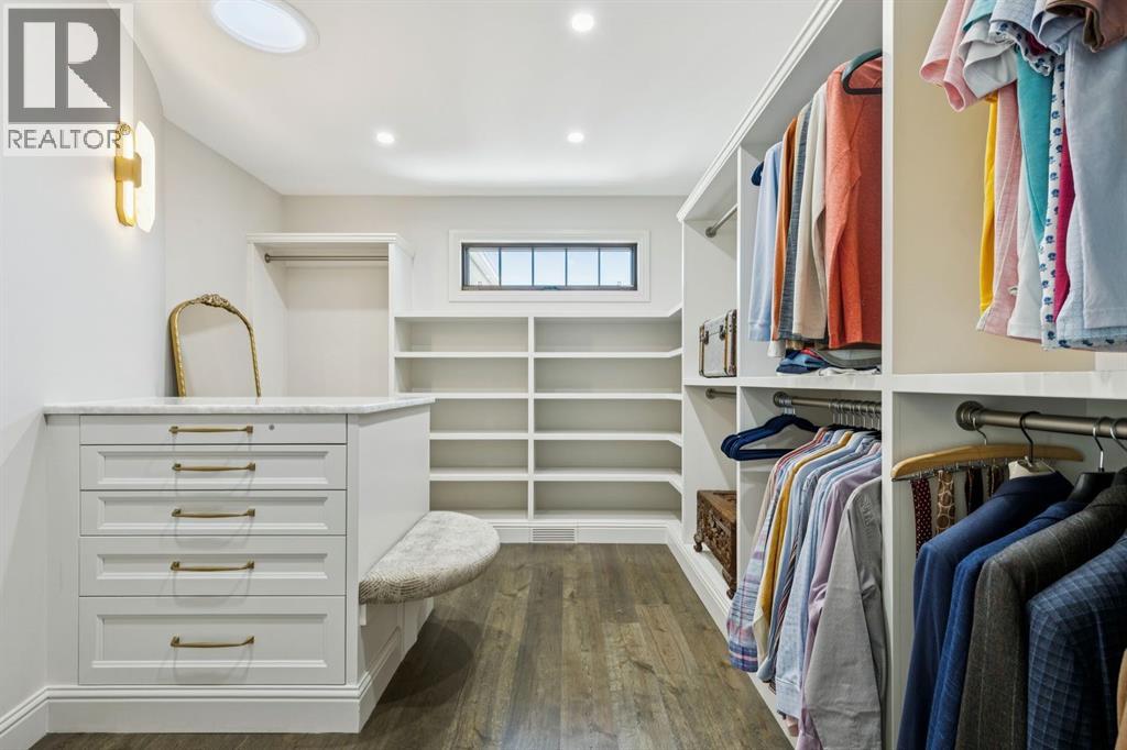 Single Family House for Sale in  Toronto Crescent NW St Andrews Heights Calgary 