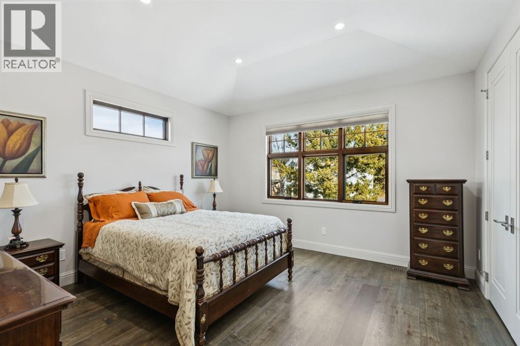 Single Family House for Sale in  Toronto Crescent NW St Andrews Heights Calgary 