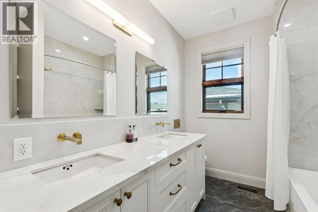 Single Family House for Sale in  Toronto Crescent NW St Andrews Heights Calgary 