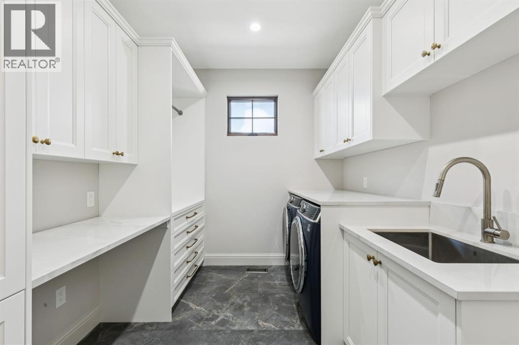 Single Family House for Sale in  Toronto Crescent NW St Andrews Heights Calgary 