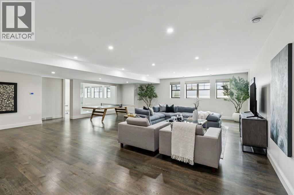 Single Family House for Sale in  Toronto Crescent NW St Andrews Heights Calgary 