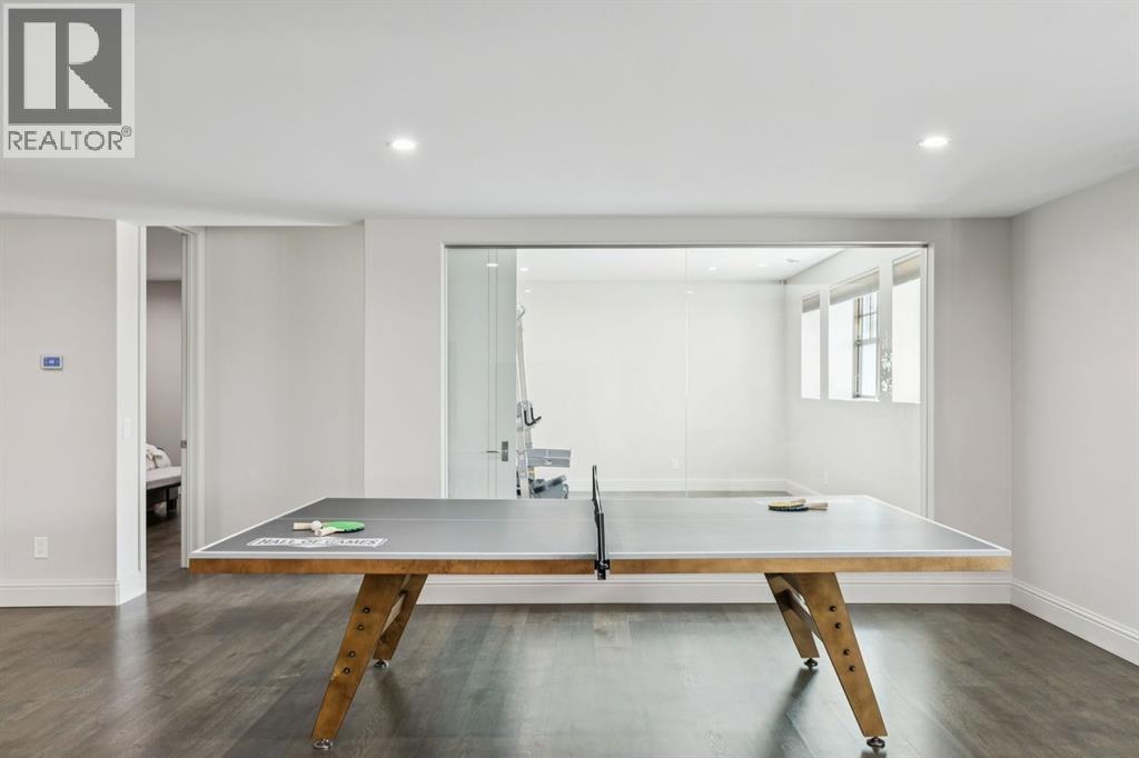 Single Family House for Sale in  Toronto Crescent NW St Andrews Heights Calgary 