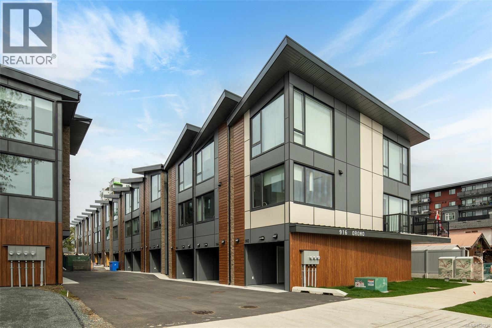 #134 916 Orono Ave - 2