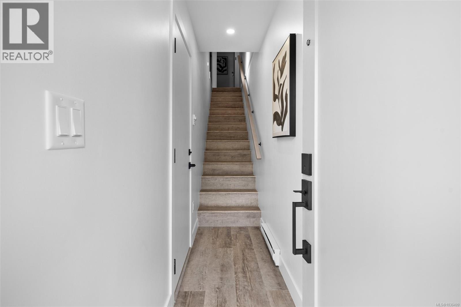 #122 916 ORONO AVE - 26