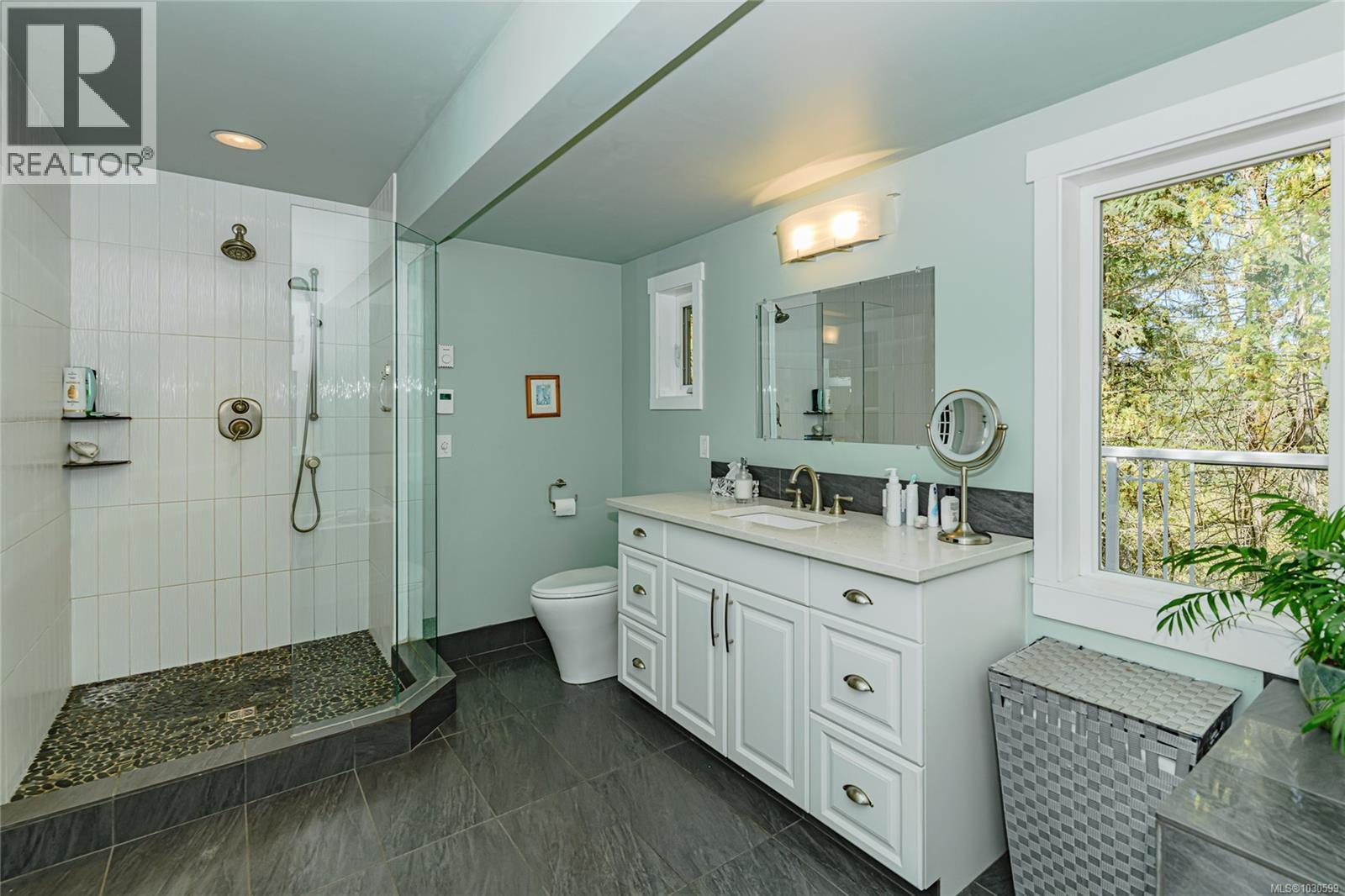 170 WOODLAND DR - 18