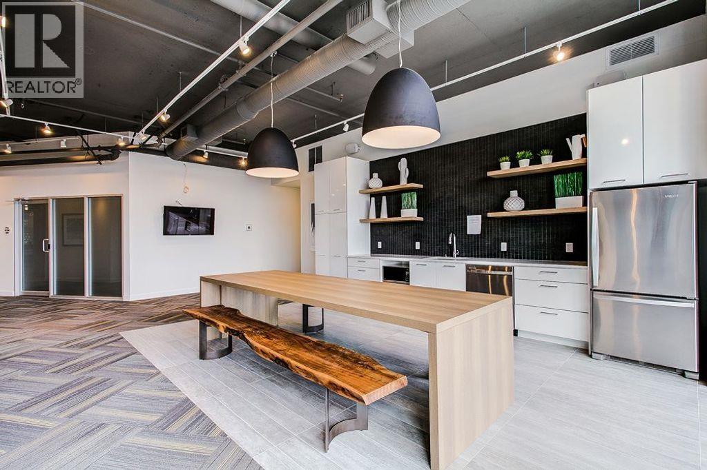 307 200 NELSON'S CRESCENT, New Westminster