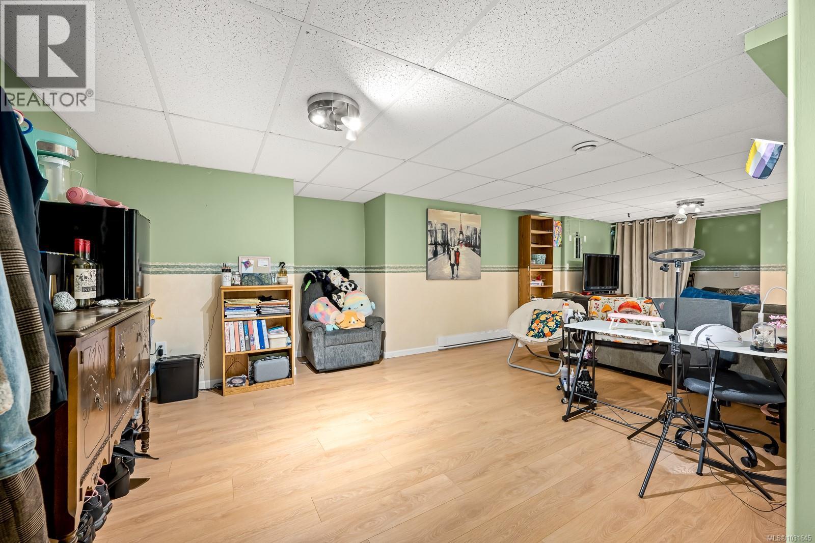 745 Lazo Rd - 55