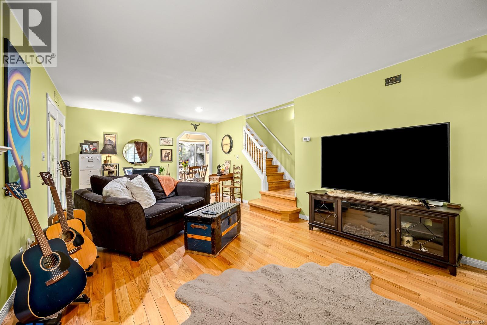 745 Lazo Rd - 54