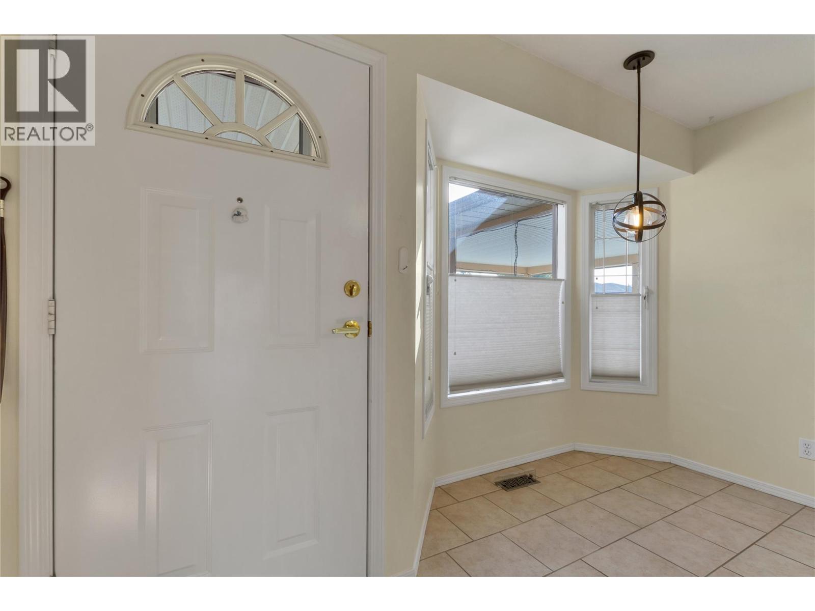 3906 Pleasant Valley Road Unit# 10, Vernon