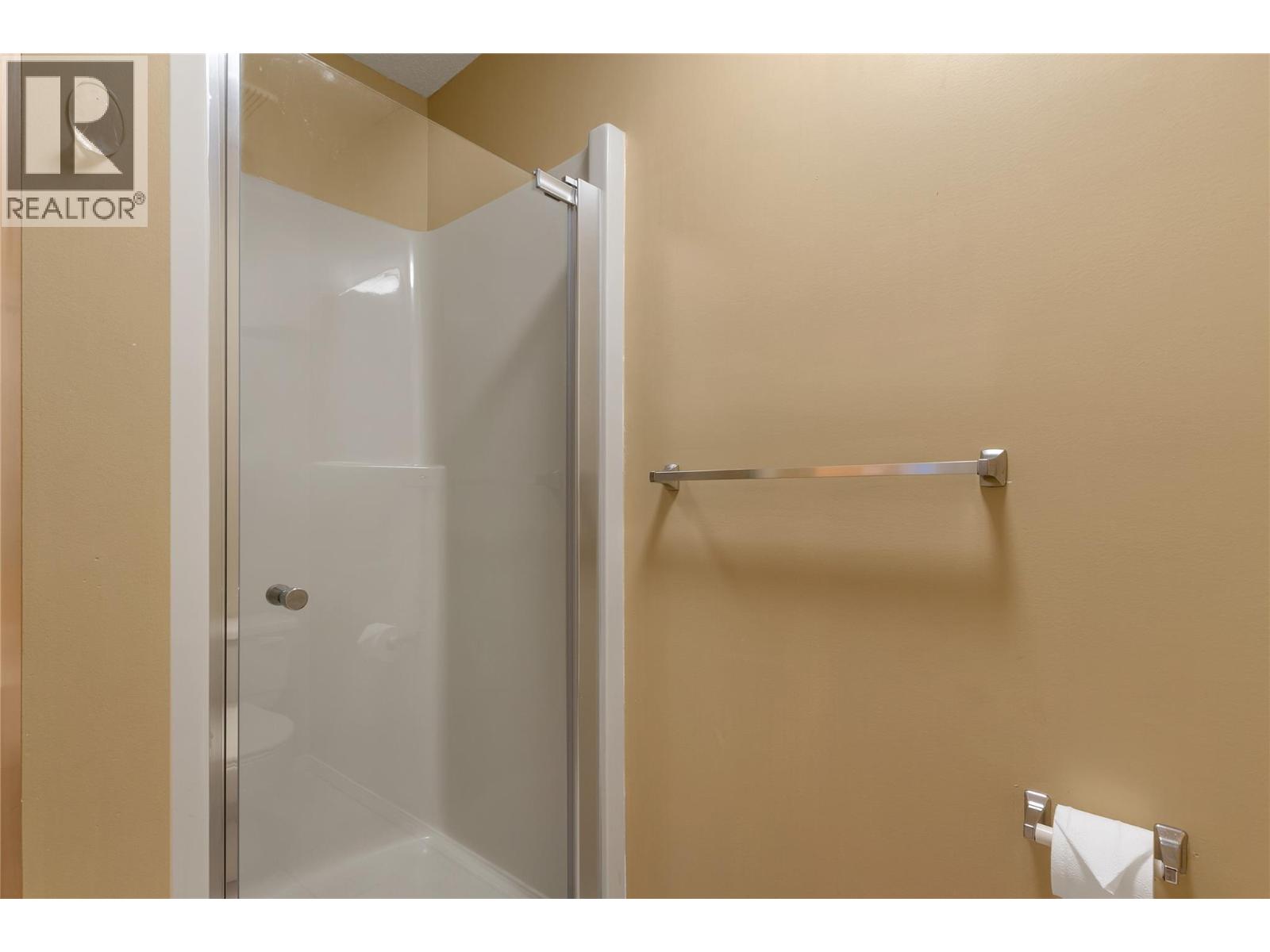 3906 Pleasant Valley Road Unit# 10, Vernon