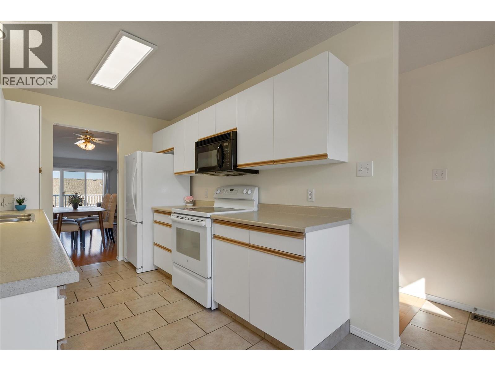 3906 Pleasant Valley Road Unit# 10, Vernon