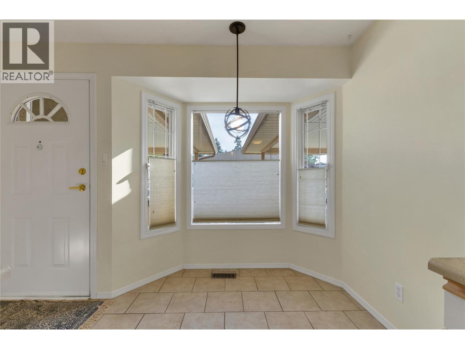 3906 Pleasant Valley Road Unit# 10, Vernon