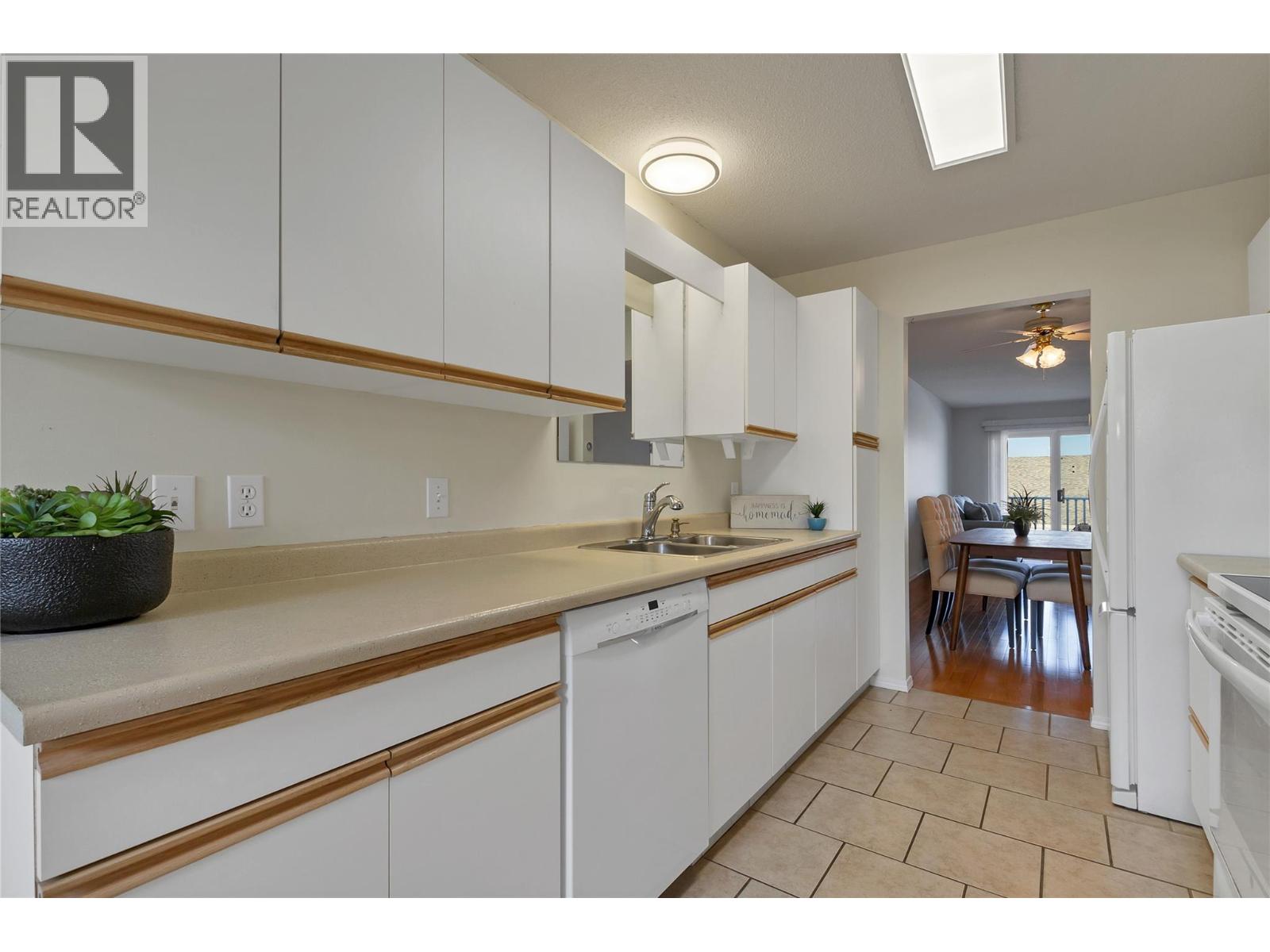 3906 Pleasant Valley Road Unit# 10, Vernon