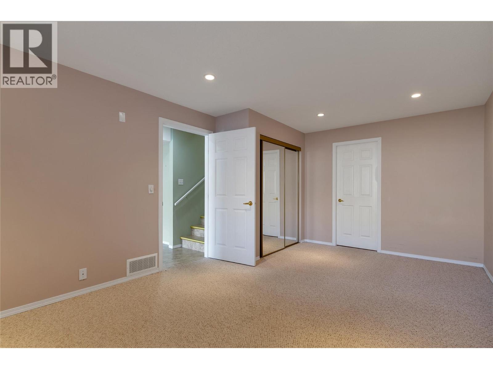 3906 Pleasant Valley Road Unit# 10, Vernon