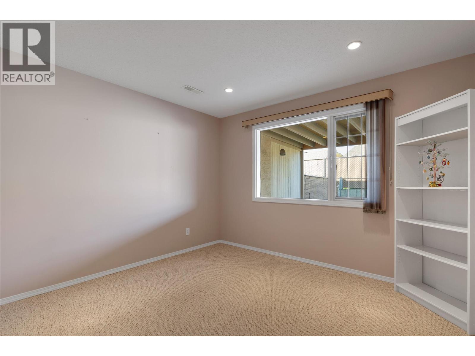 3906 Pleasant Valley Road Unit# 10, Vernon